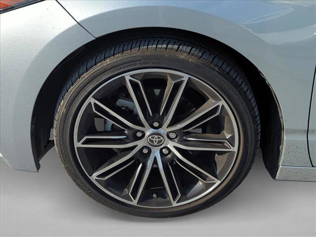 Used 2021 Toyota Avalon Touring image 5