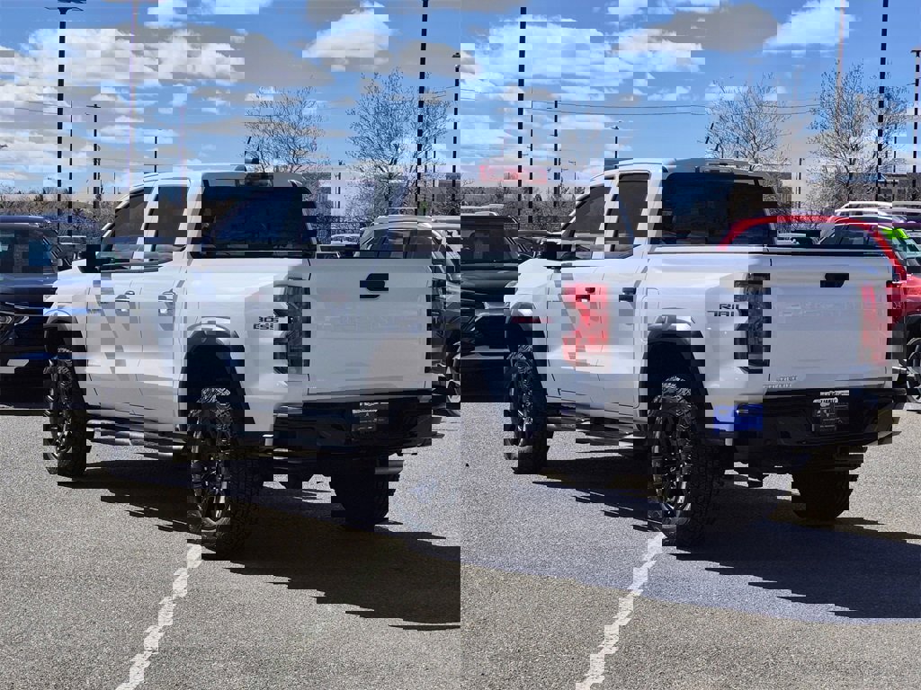 Certified 2024 Chevrolet Colorado Trail Boss w/ Advanced Trailering Package image 3