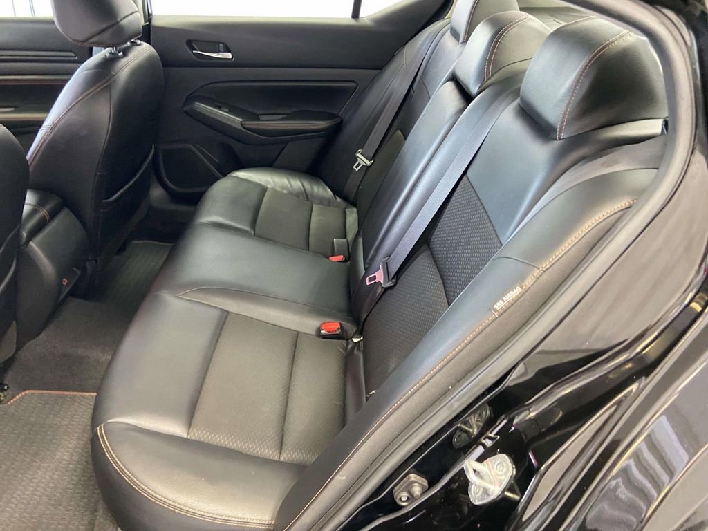 Used 2021 Nissan Altima 2.5 SR FWD image 14