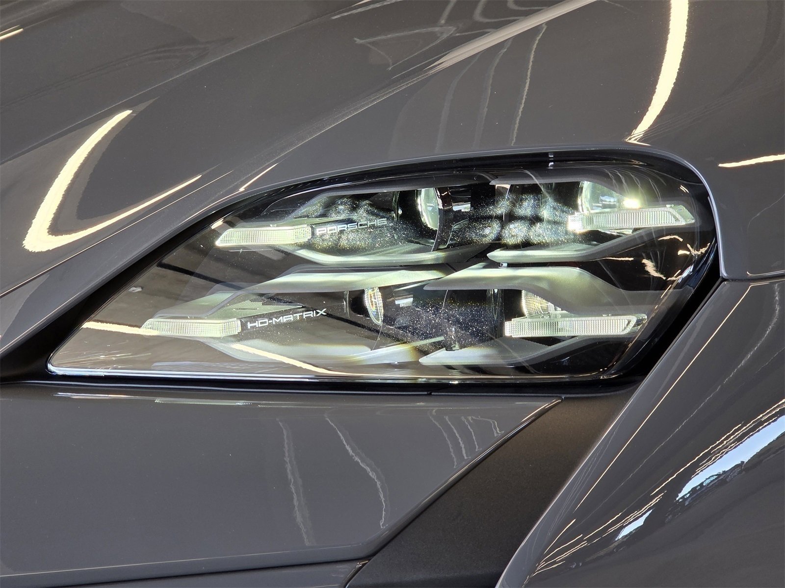 Used 2025 Porsche Taycan Turbo S image 27