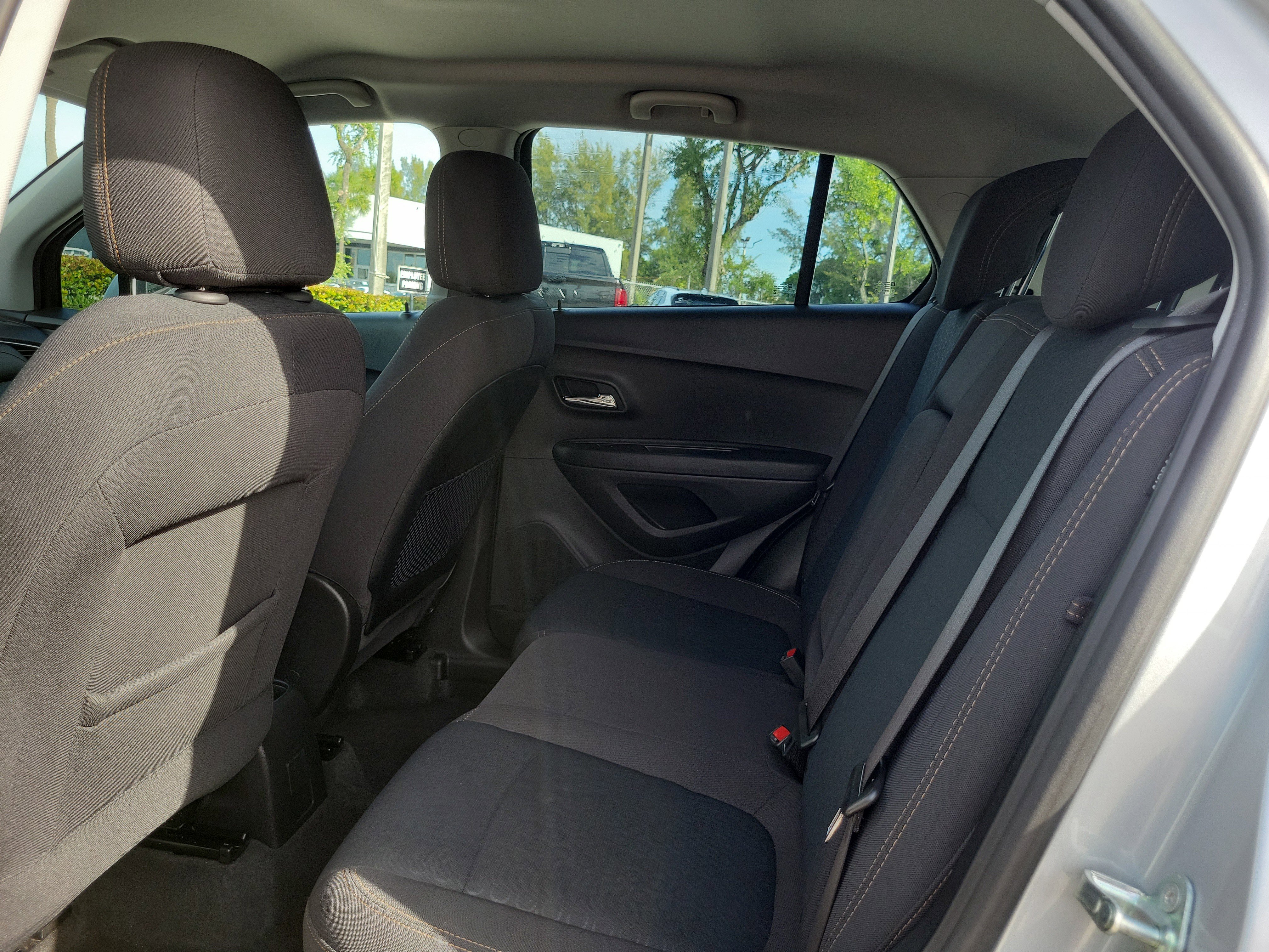 Used 2020 Chevrolet Trax LS FWD image 12