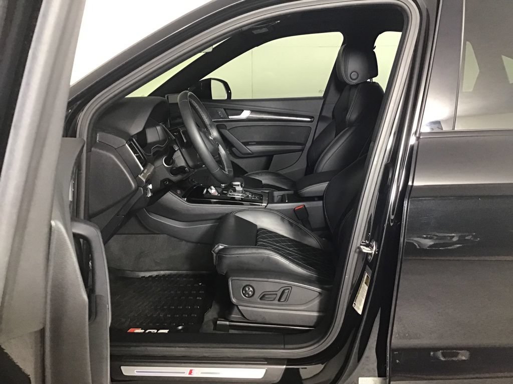 Used 2023 Audi SQ5 Prestige w/ Prestige Package AWD/4WD image 5