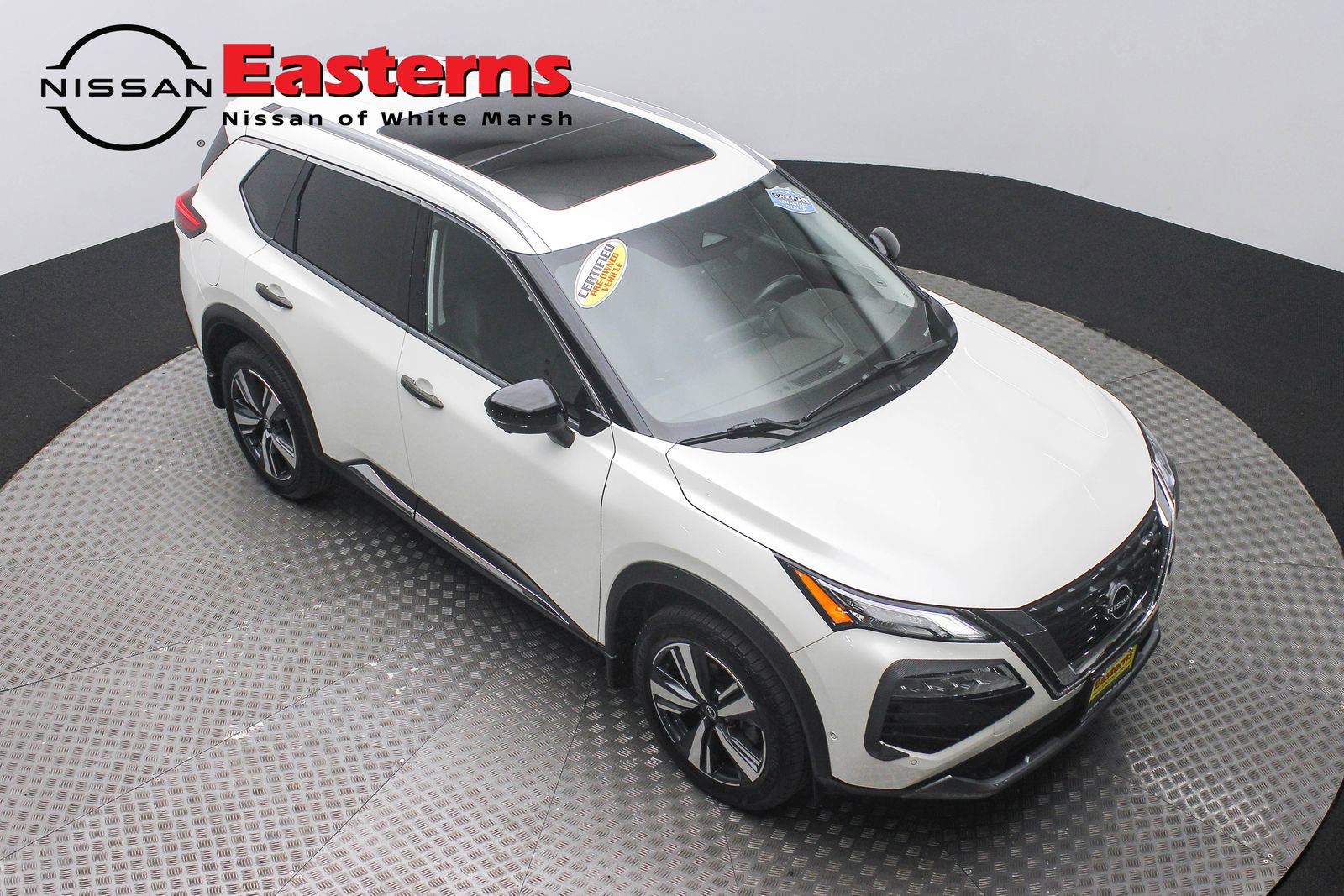 Used 2022 Nissan Rogue SL w/ SL Premium Package image 3