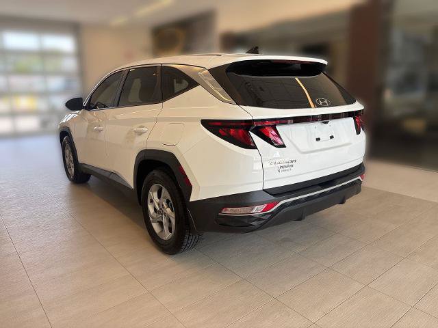 Used 2023 Hyundai Tucson SE FWD image 3