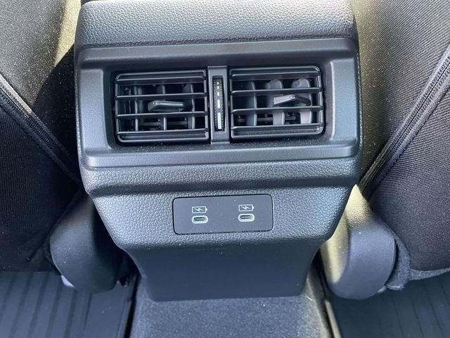 Used 2025 Honda Accord SE image 12