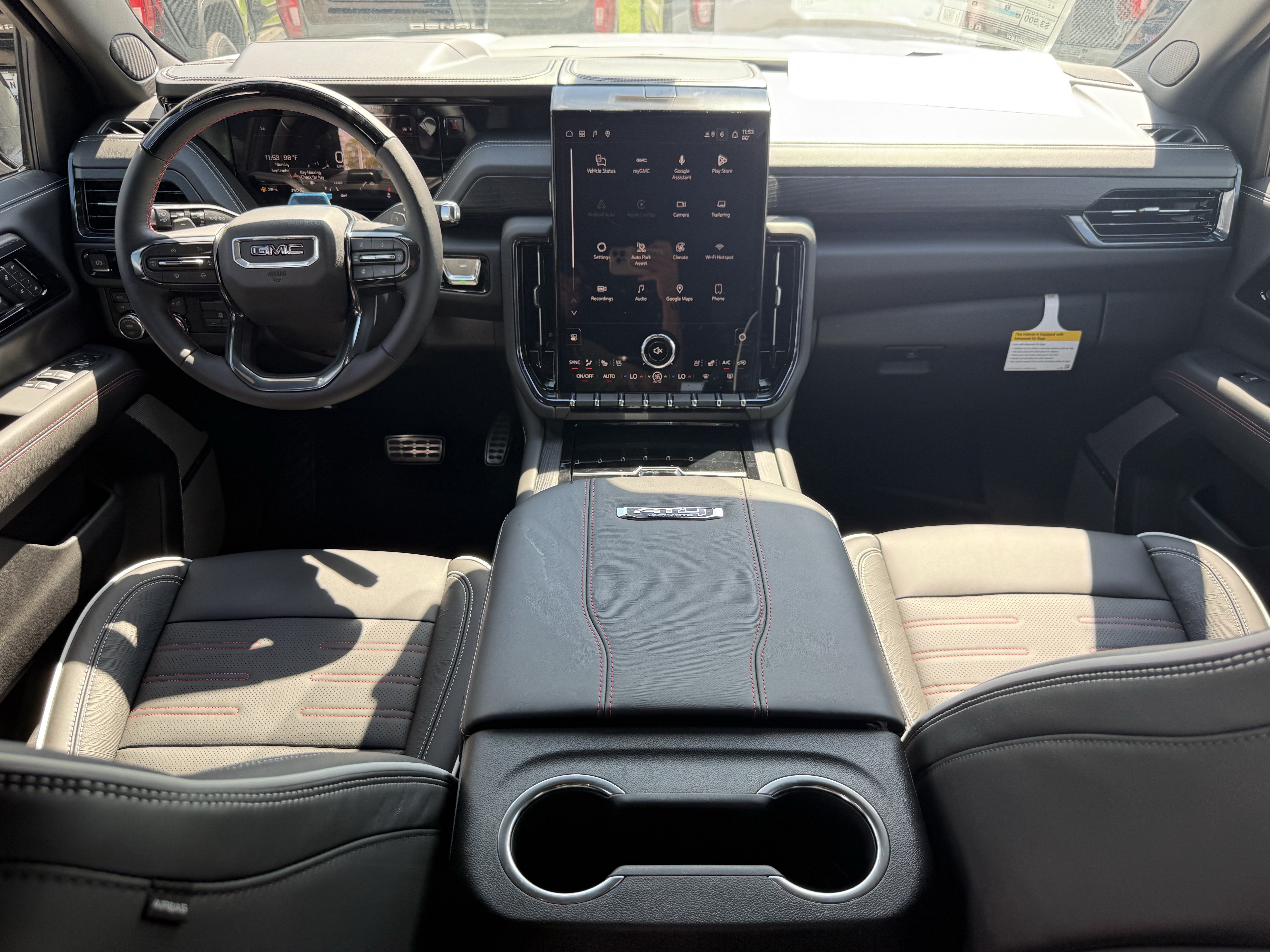 New 2026 GMC Yukon AT4 Ultimate AWD/4WD image 10