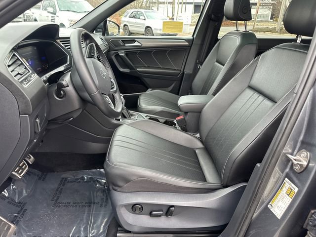 Used 2023 Volkswagen Tiguan SE R-Line AWD/4WD image 29