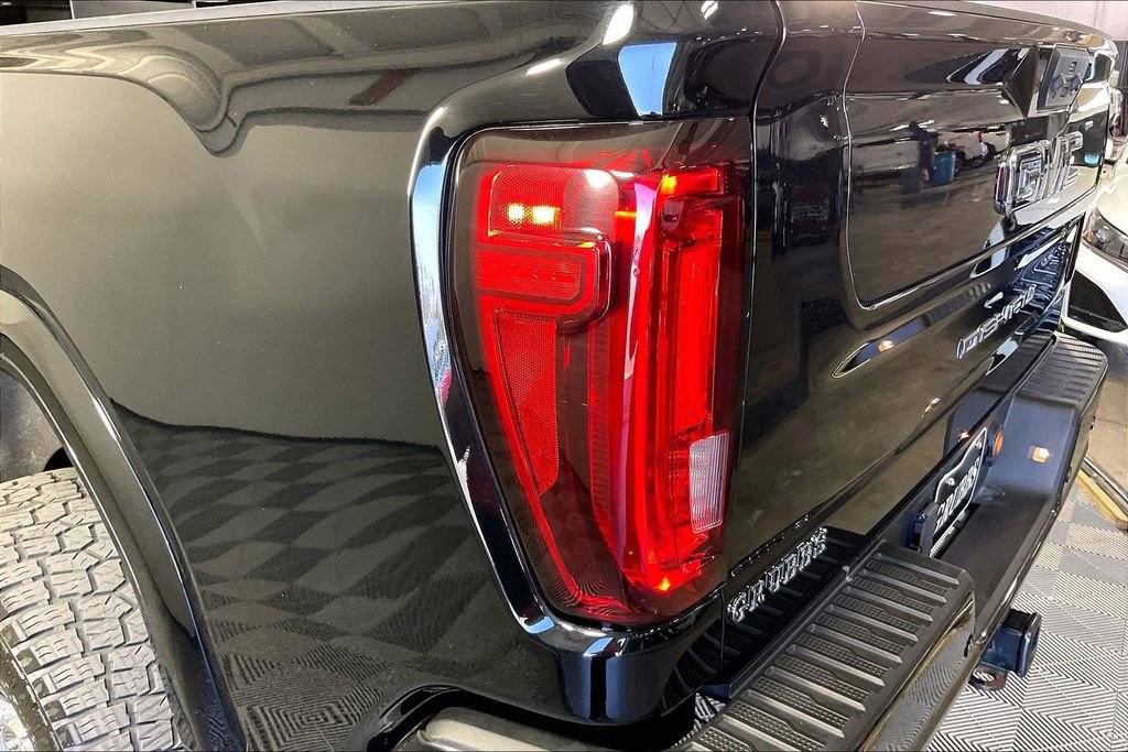 Used 2022 GMC Sierra 2500 Denali w/ Denali Ultimate Package AWD/4WD image 42