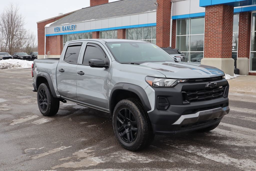 Used 2024 Chevrolet Colorado Trail Boss w/ Technology Package image 2