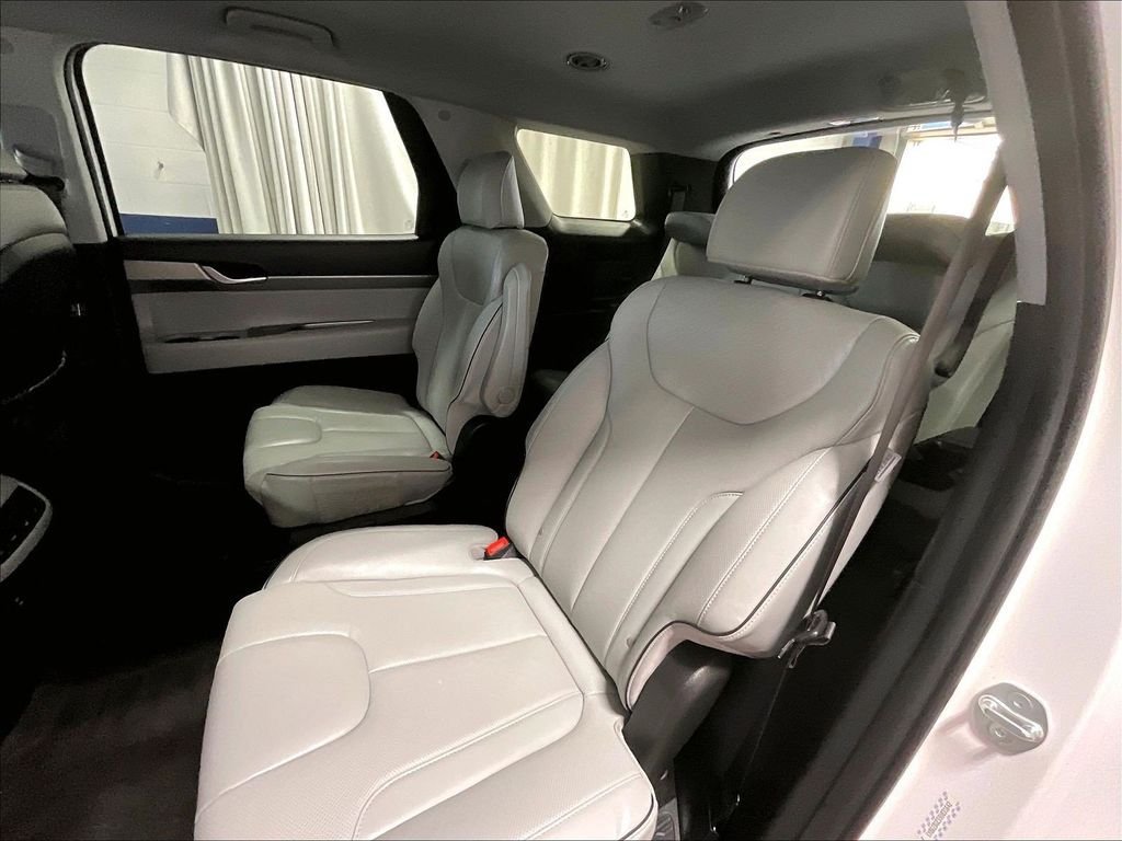 Used 2025 Hyundai Palisade SEL AWD/4WD image 15