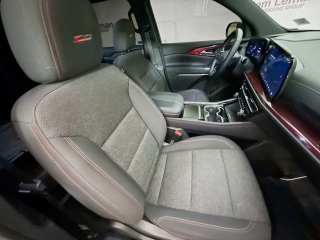 Used 2024 Chevrolet Traverse Z71 w/ LPO, Roadside Safety Package AWD/4WD image 32