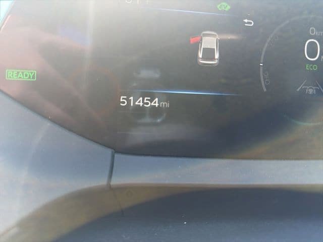 Used 2024 Toyota Prius XLE AWD/4WD image 5
