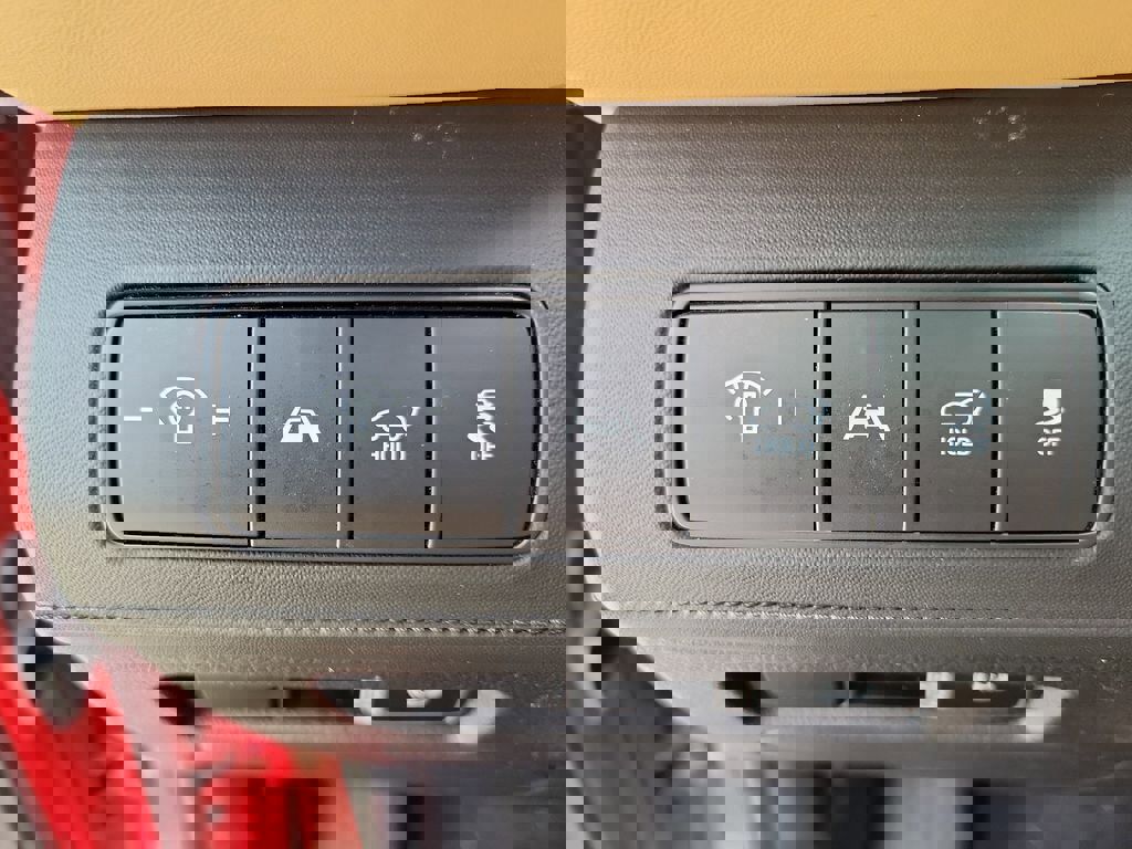 Used 2022 Hyundai Santa Fe Calligraphy image 23