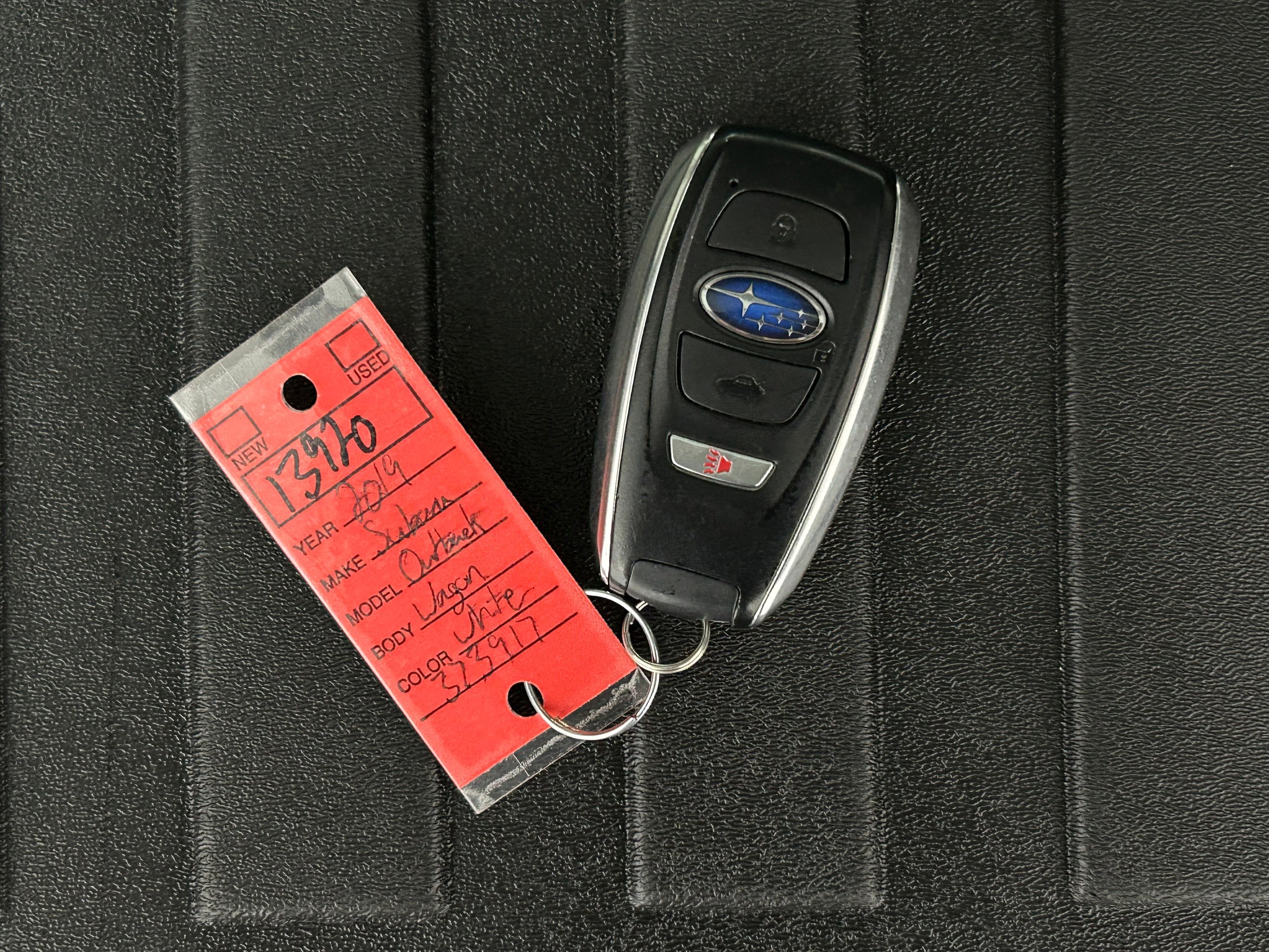 Used 2019 Subaru Outback 3.6R Touring image 41