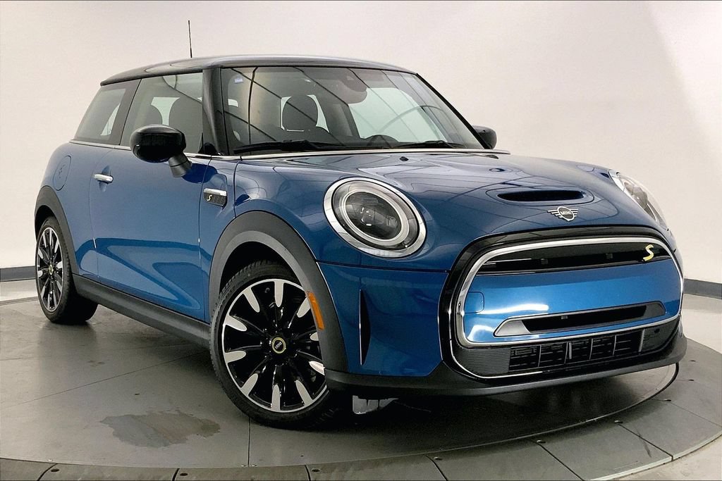 Certified 2024 MINI Cooper SE FWD video 1