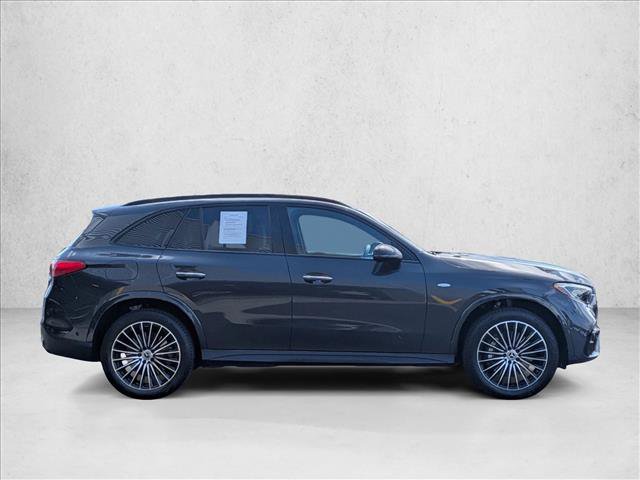 Used 2025 Mercedes-Benz GLC 350e 4MATIC image 4