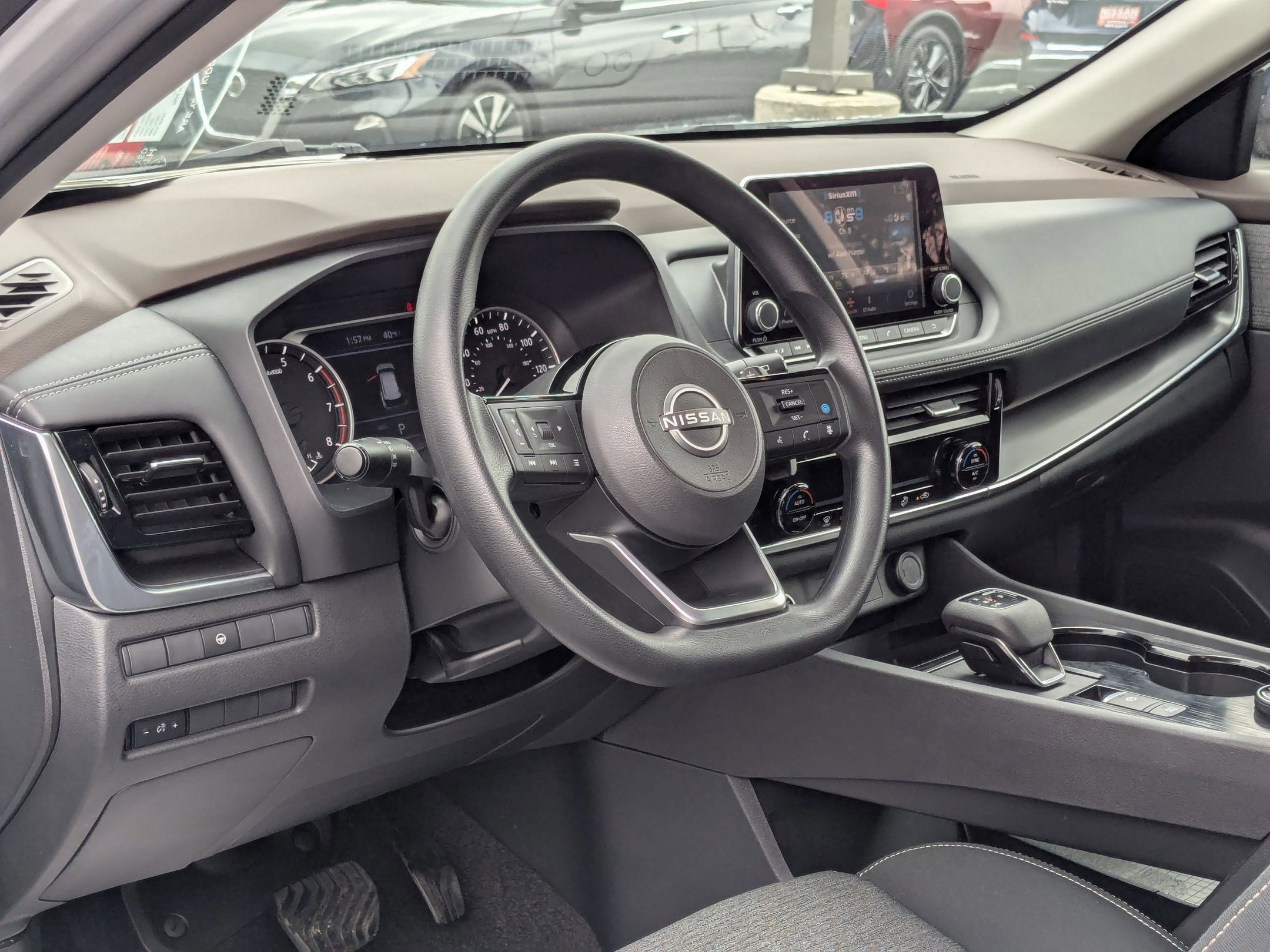 Certified 2022 Nissan Rogue SV image 10