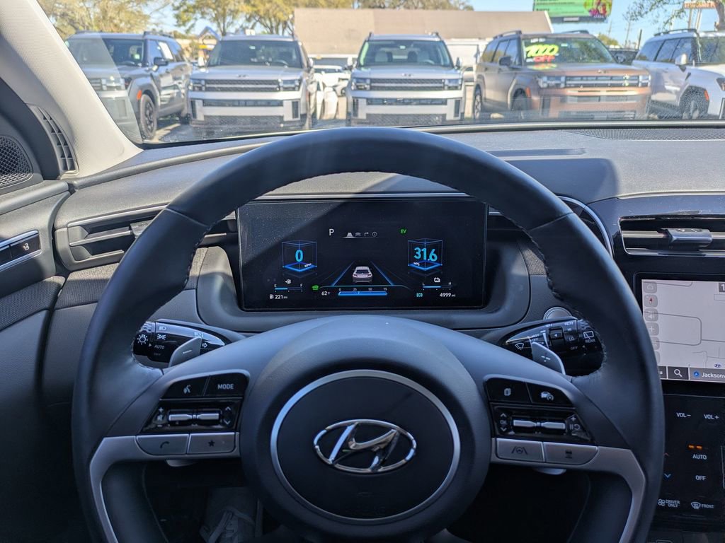 Used 2024 Hyundai Tucson Limited image 31