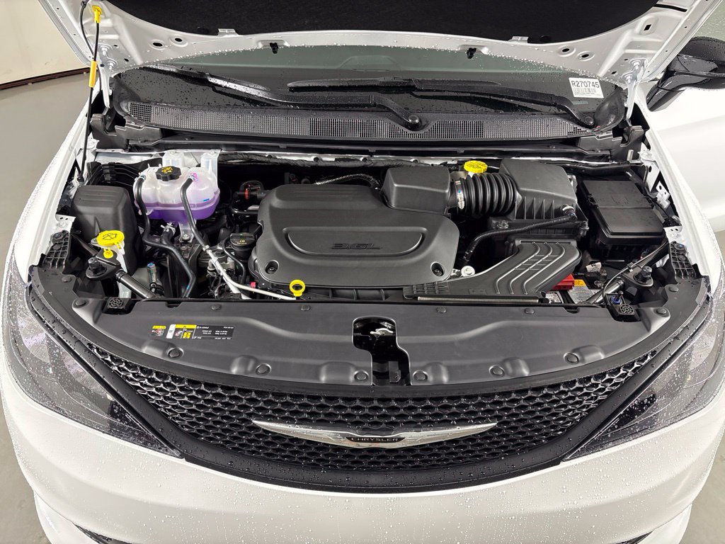 New 2027 Chrysler Pacifica LX FWD image 42