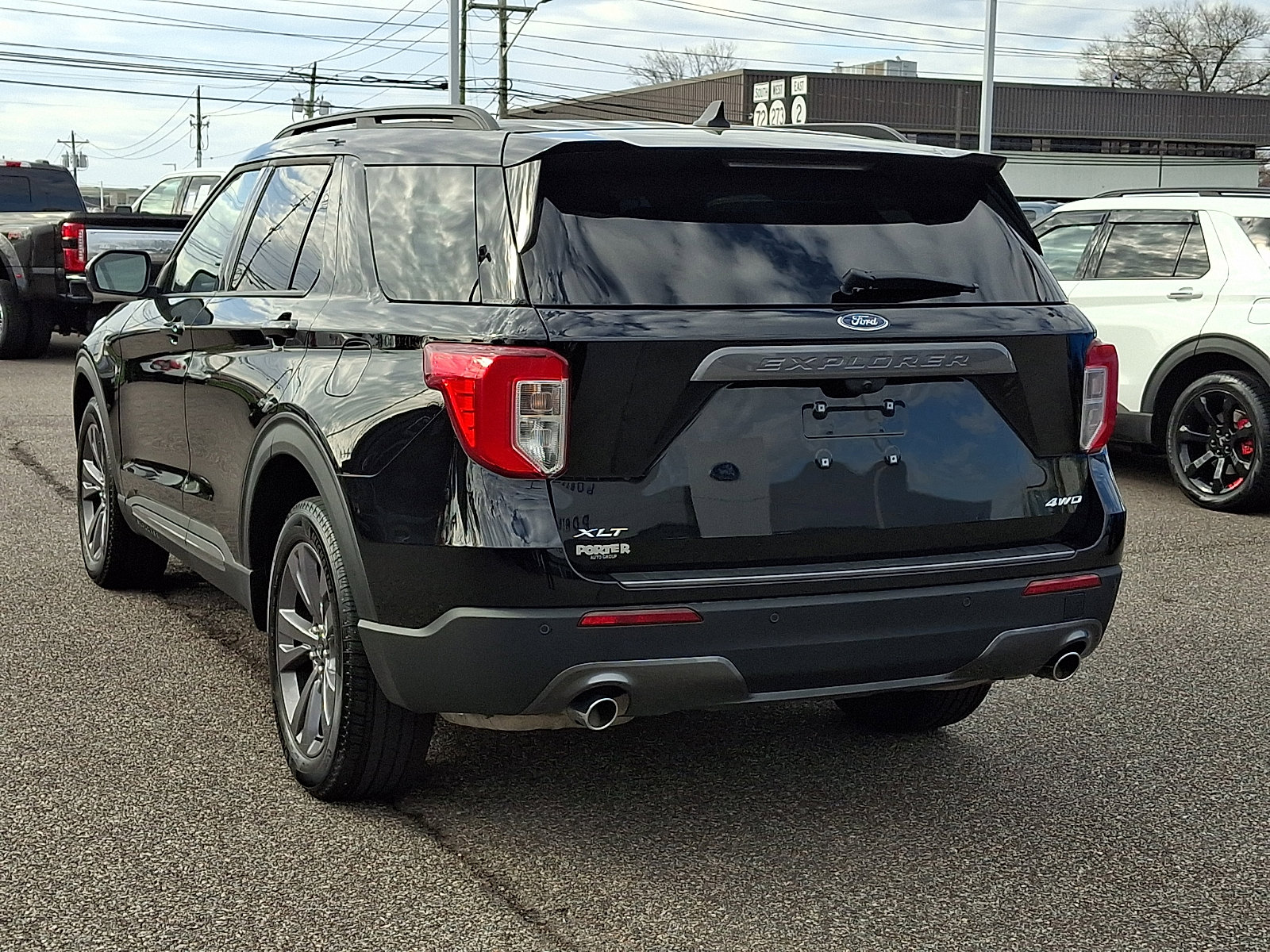 Certified 2024 Ford Explorer XLT w/ Equipment Group 202A image 8