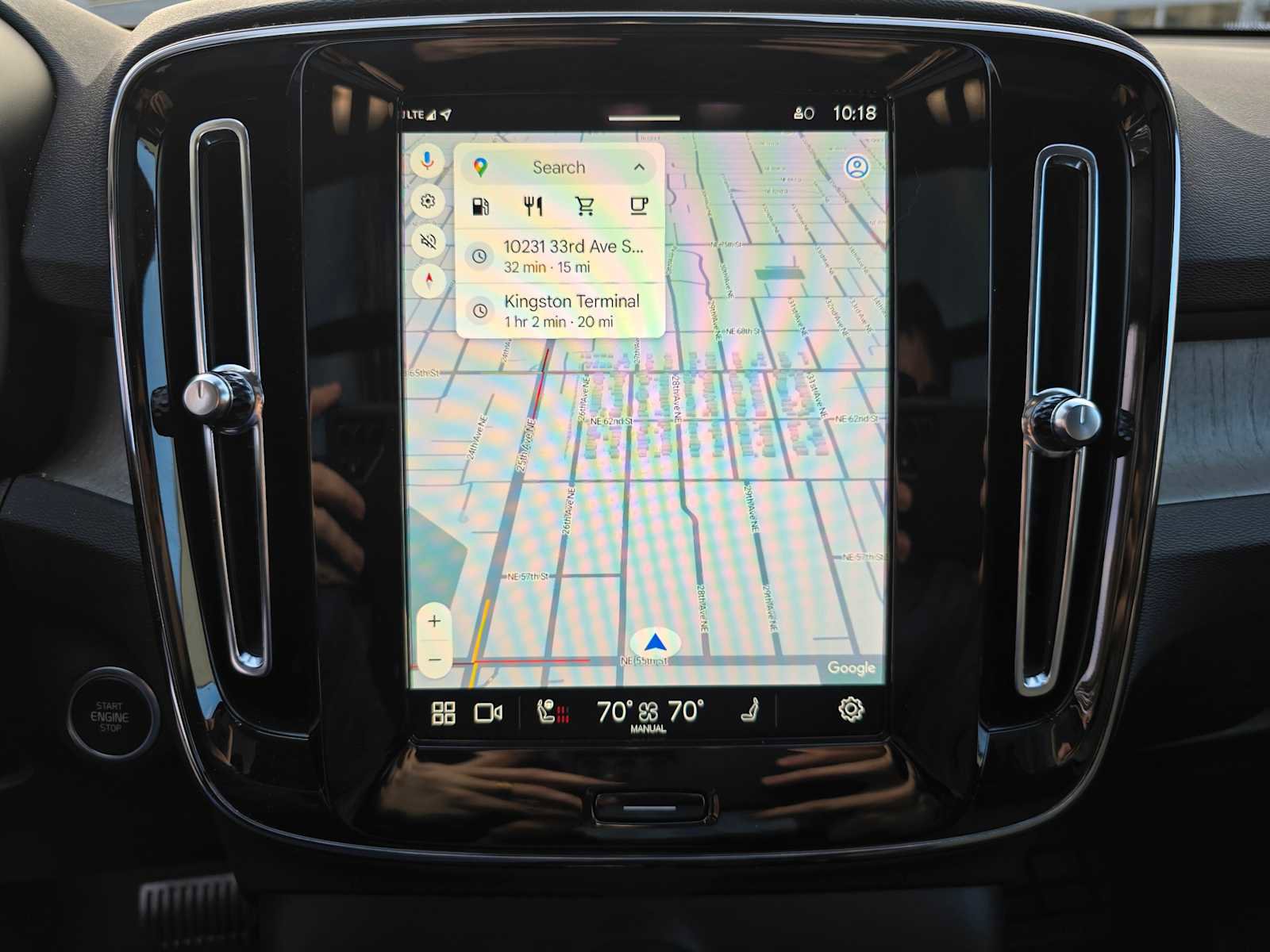 Certified 2025 Volvo XC40 B5 Plus w/ Climate Package image 28