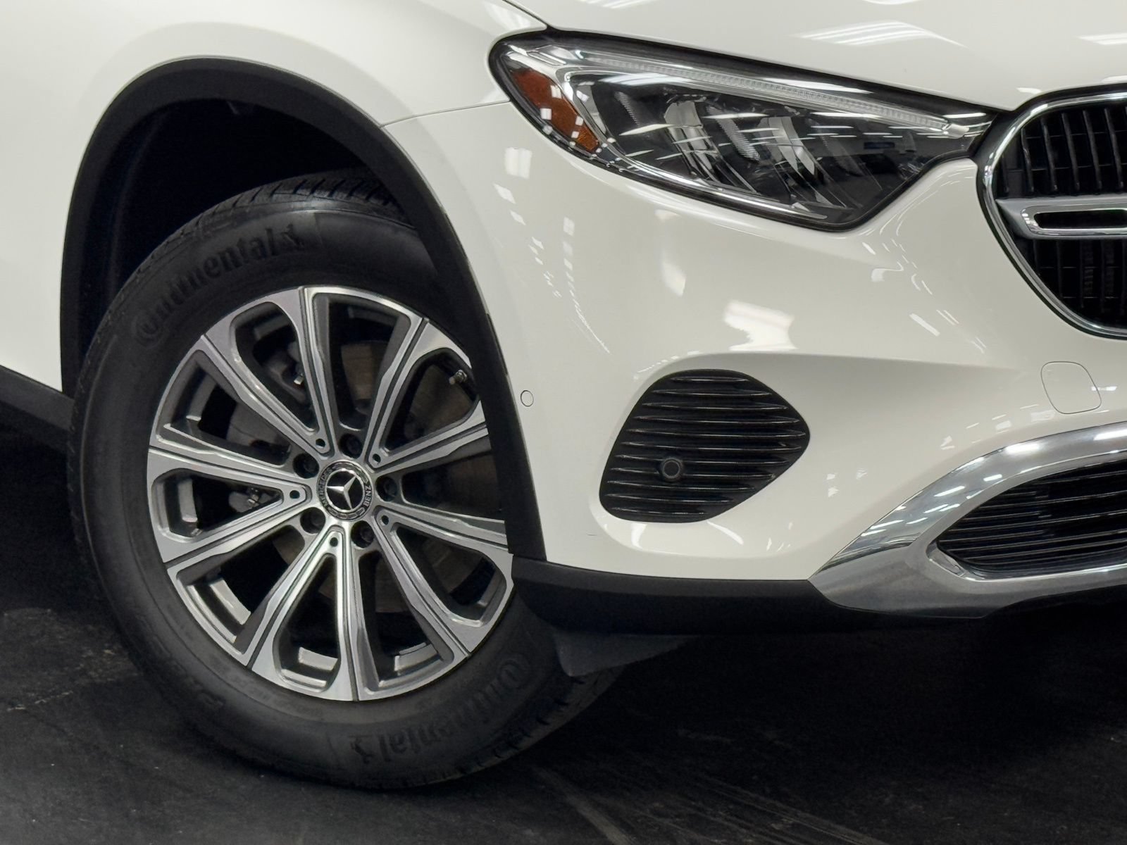 Used 2023 Mercedes-Benz GLC 300 image 4