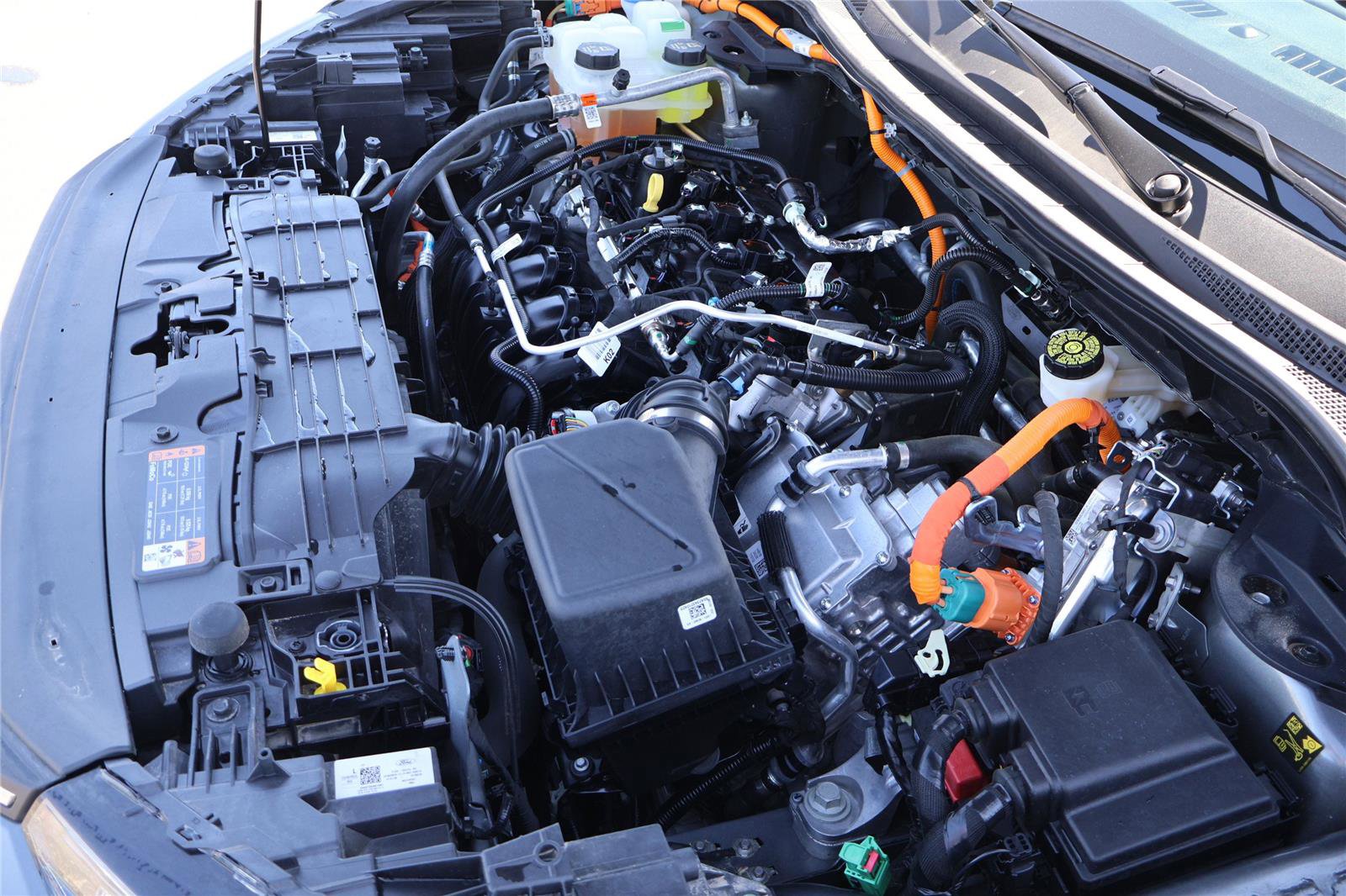 Used 2024 Ford Escape ST-Line w/ Equipment Group 301A image 38