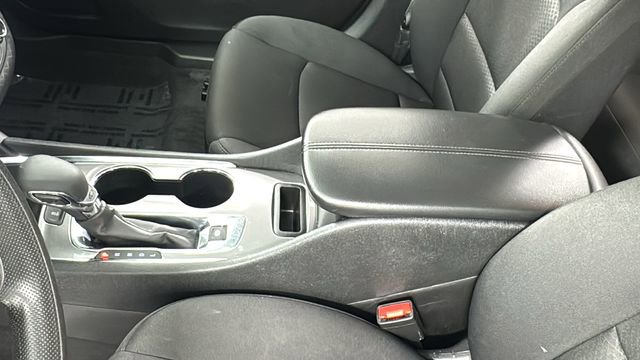 Used 2024 Chevrolet Malibu LT image 30