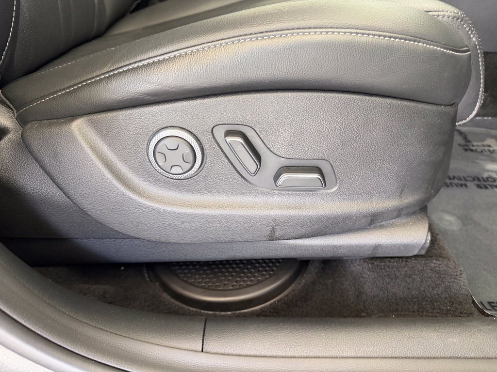 Used 2025 Genesis GV80 2.5T Standard AWD/4WD image 27
