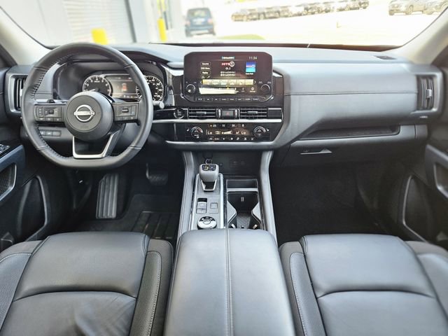 Certified 2025 Nissan Pathfinder SL image 15
