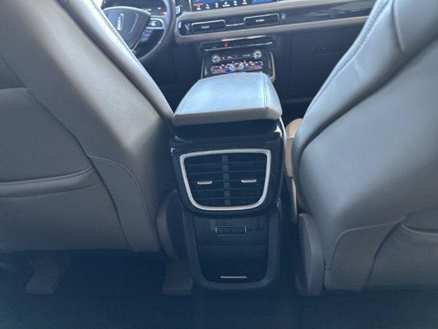 Used 2023 Lincoln Nautilus Reserve AWD/4WD image 24