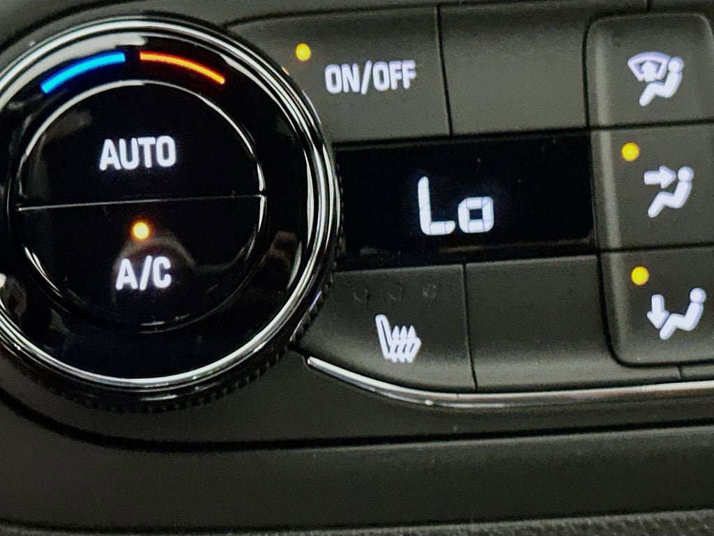 New 2026 Buick Envista Sport Touring w/ Convenience I Package FWD image 23