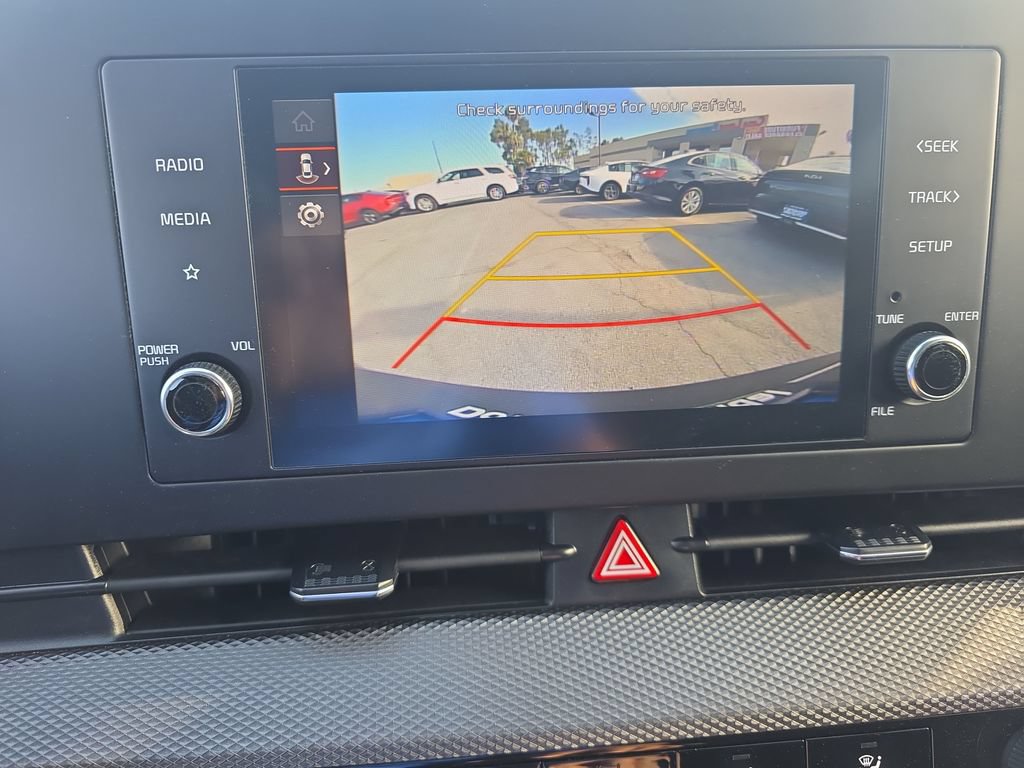 Used 2025 Kia Sportage LX FWD image 18