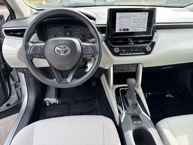 Used 2023 Toyota Corolla Cross L image 17