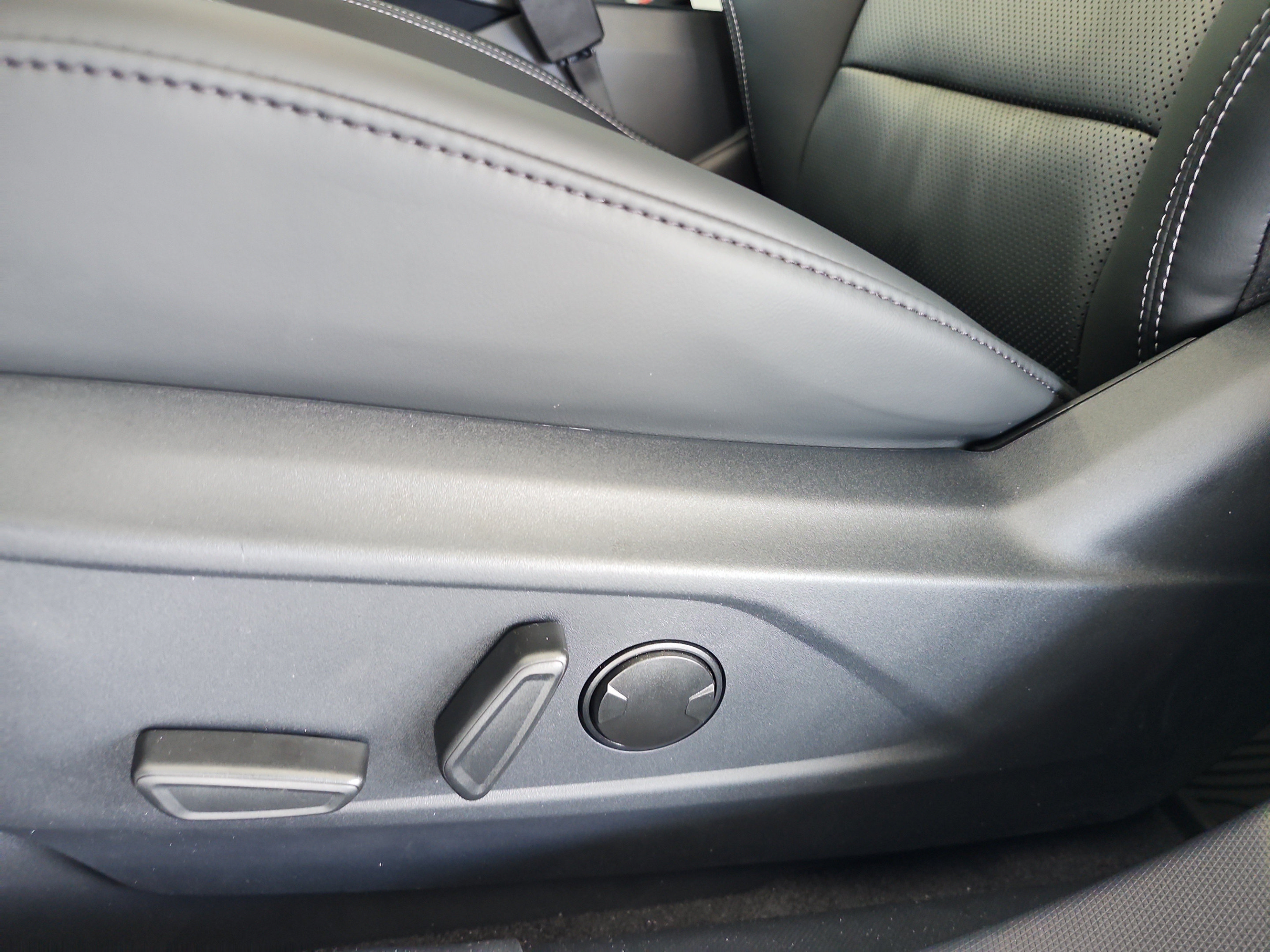 New 2026 Ford Mustang Mach-E Premium w/ Technology Package RWD image 14