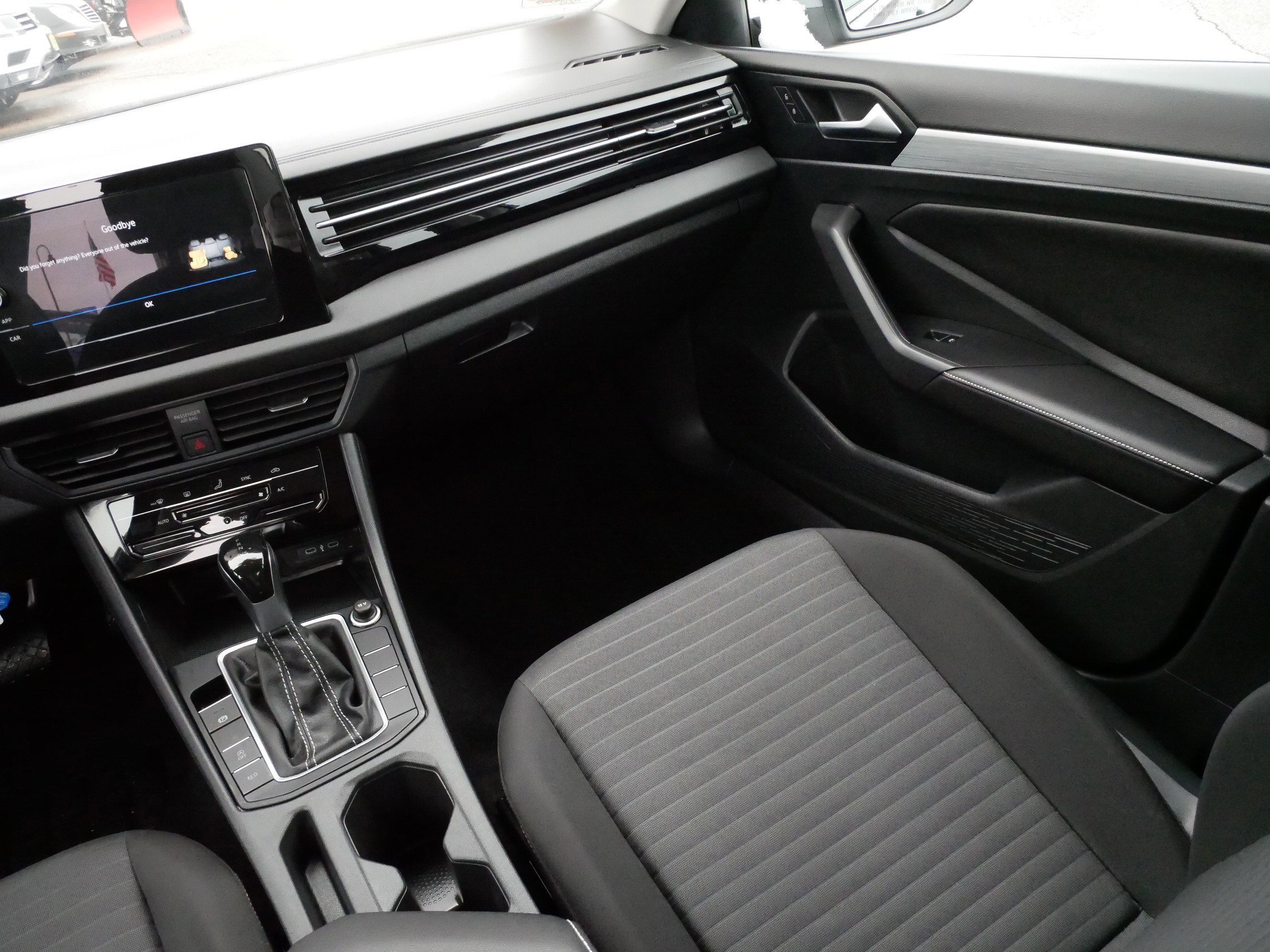 Used 2025 Volkswagen Jetta S image 11