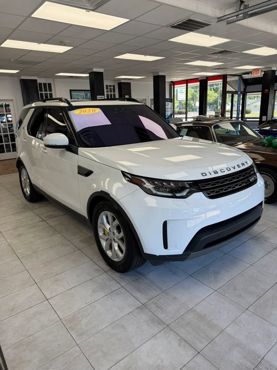 Used 2020 Land Rover Discovery SE AWD/4WD image 3