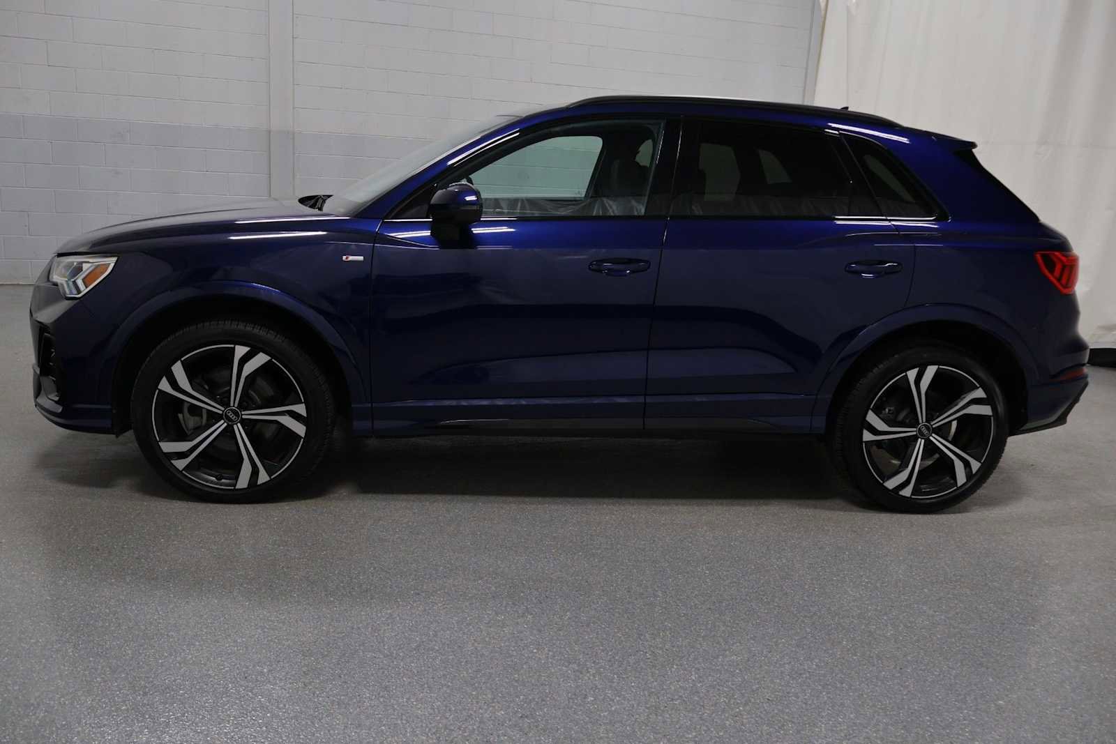 Used 2023 Audi Q3 2.0T Premium Plus w/ Premium Plus Package AWD/4WD video 2