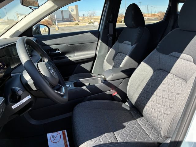 New 2026 Nissan Kicks SV w/ SV Premium Package FWD image 12