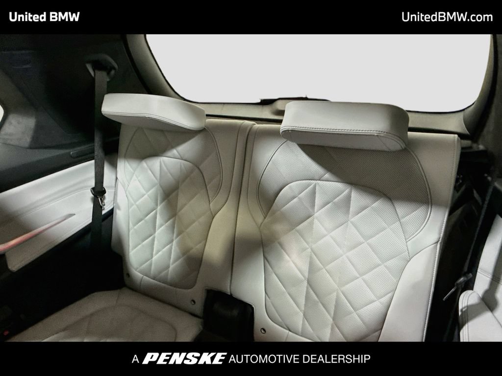 New 2027 BMW X7 xDrive40i w/ Executive Package AWD/4WD image 14