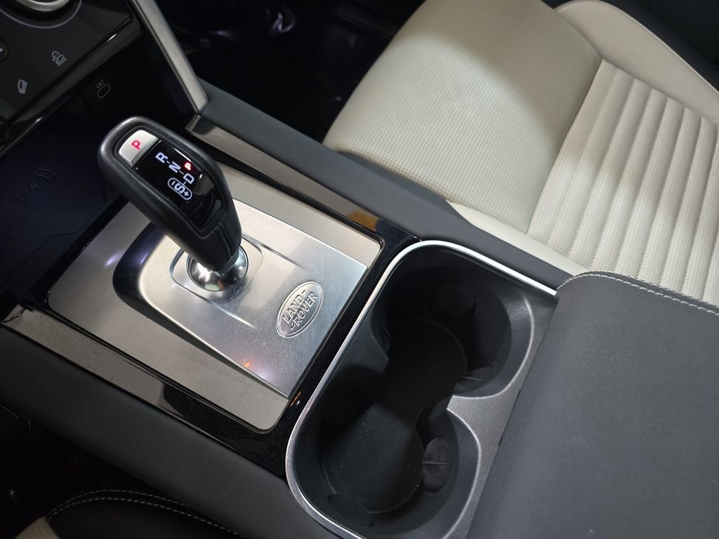 Used 2023 Land Rover Discovery Sport SE R-Dynamic image 22