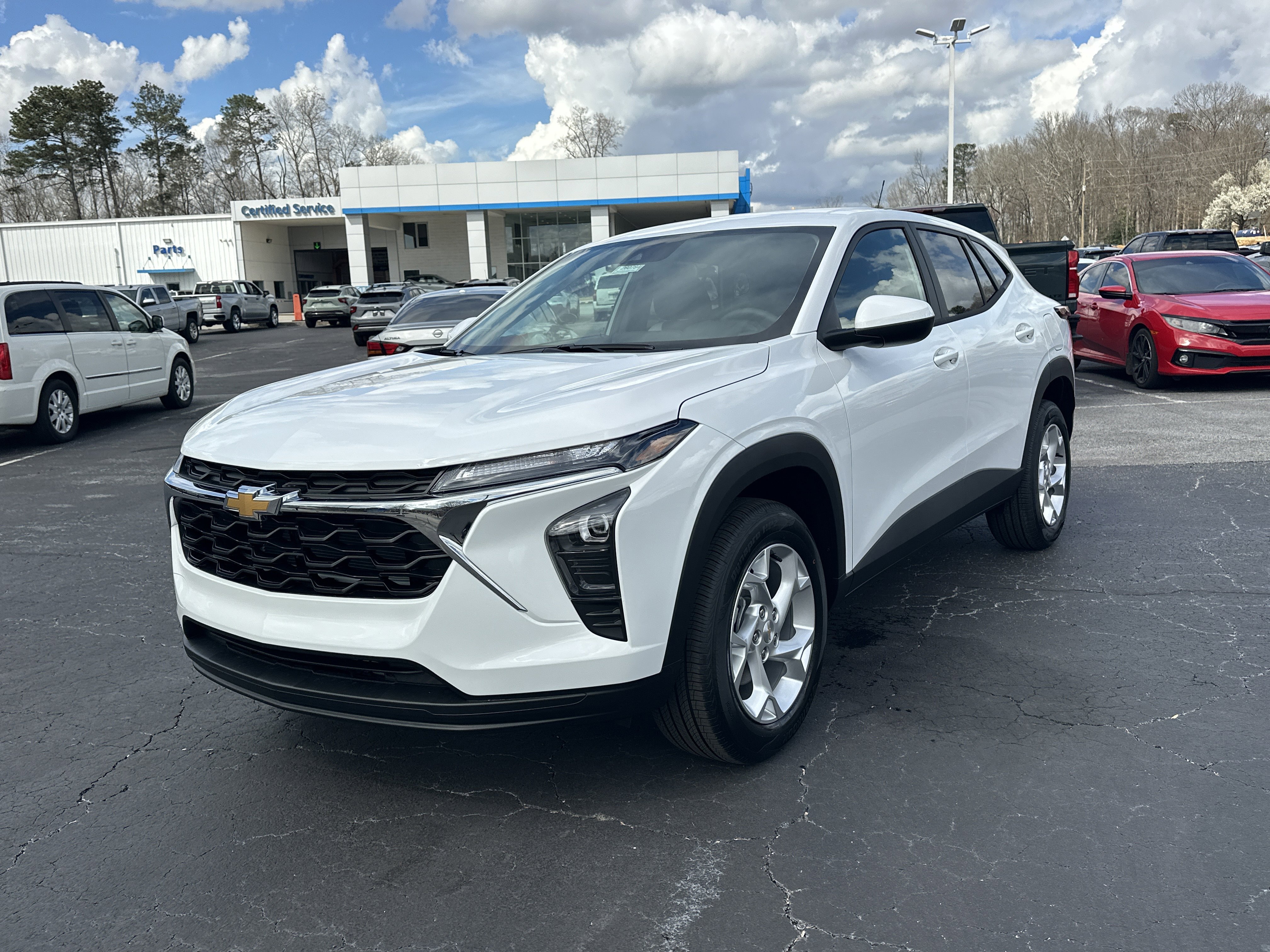 New 2026 Chevrolet Trax LS w/ LS Convenience Package FWD image 5