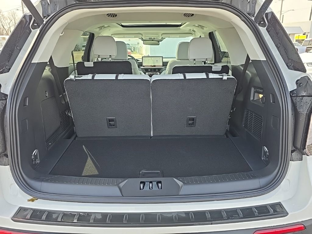 New 2026 Ford Explorer Platinum w/ LUX Leather Package image 47