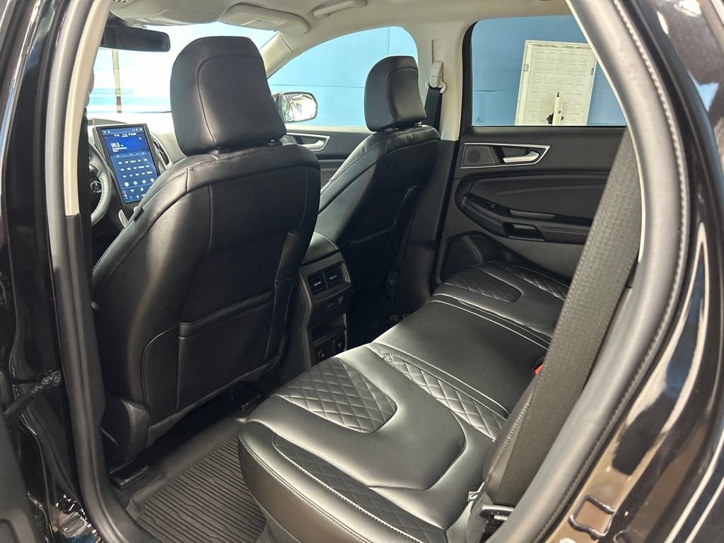 Used 2024 Ford Edge Titanium w/ Equipment Group 301A AWD/4WD image 34