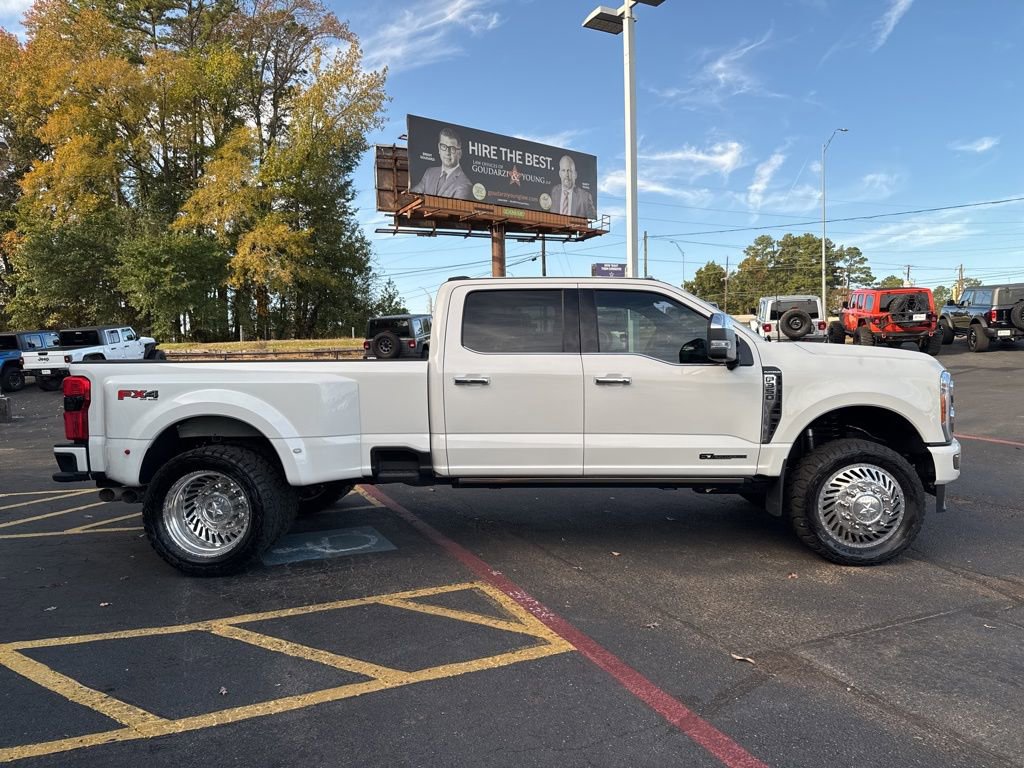 Used 2023 Ford F350 Platinum w/ FX4 Off-Road Package image 6