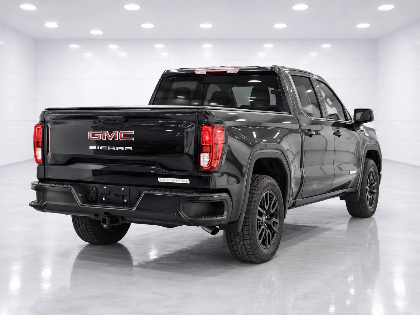 Used 2025 GMC Sierra 1500 Elevation AWD/4WD image 5