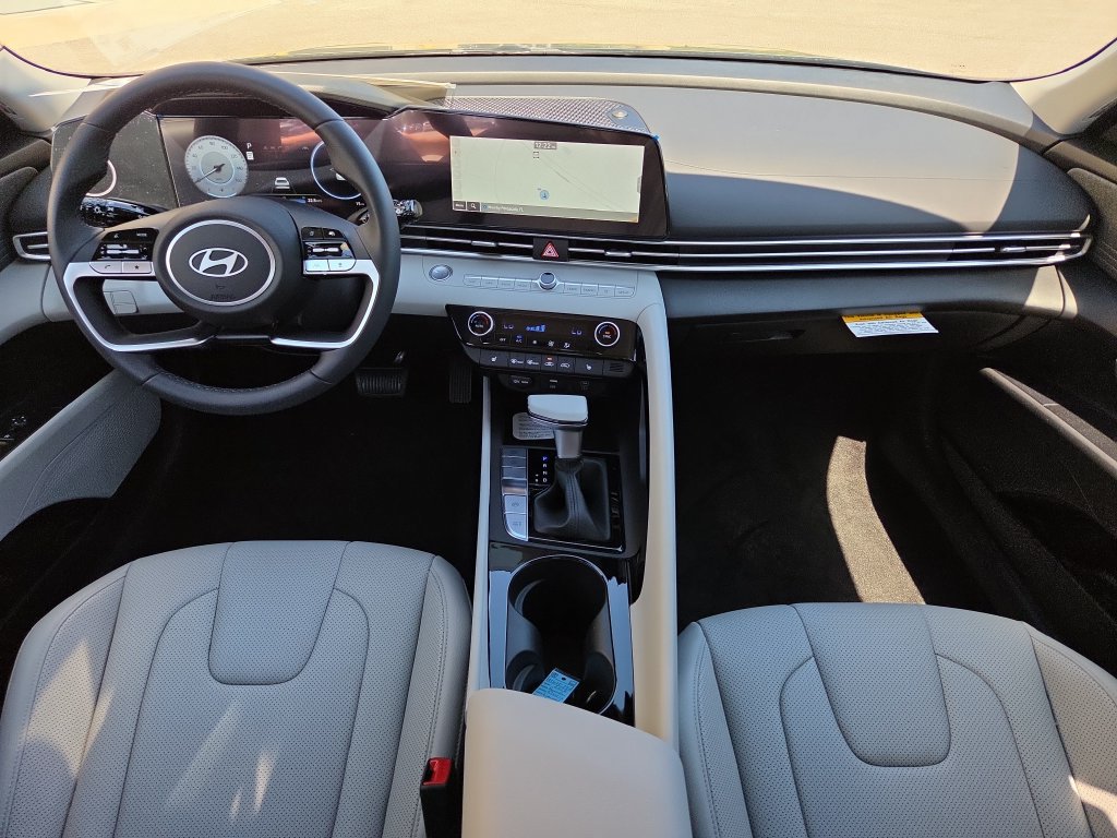 New 2026 Hyundai Elantra Limited FWD image 13