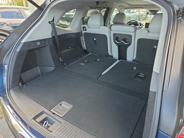 Used 2025 Acura MDX w/ Technology Package FWD image 7