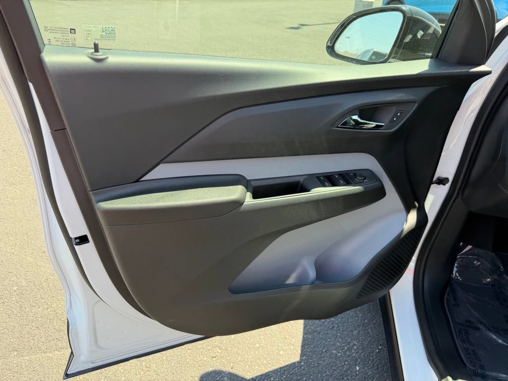 New 2027 Chevrolet Bolt LT w/ Comfort Package FWD image 19