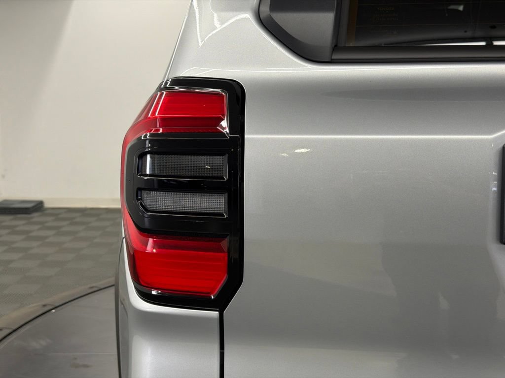 Certified 2026 Toyota 4Runner SR5 AWD/4WD image 16